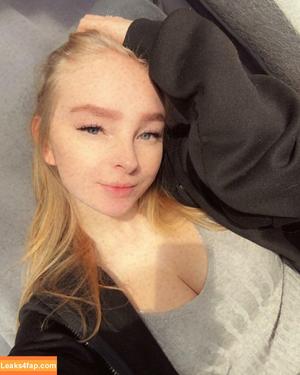 blonde_vivi photo #0002