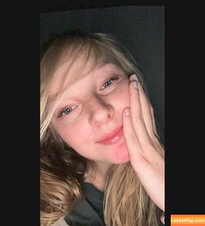 blonde_vivi photo #0017