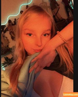 blonde_vivi photo #0024