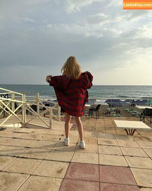blonde_vivi photo #0030