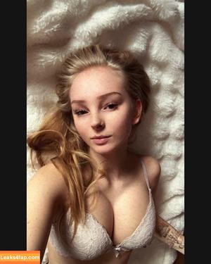 blonde_vivi photo #0038