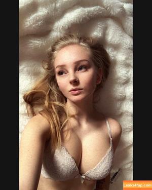 blonde_vivi photo #0039