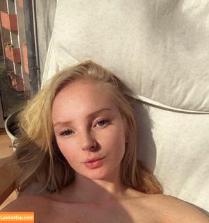 blonde_vivi photo #0044