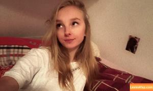 blonde_vivi photo #0058