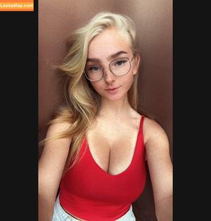blonde_vivi photo #0095
