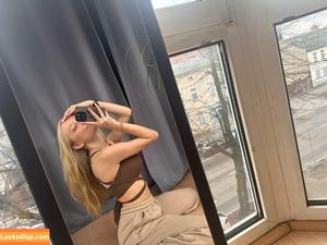 blonde_vivi photo #0128
