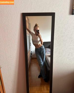 blonde_vivi photo #0155