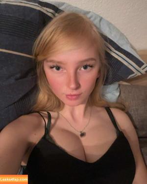 blonde_vivi photo #0179