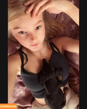 blonde_vivi photo #0181