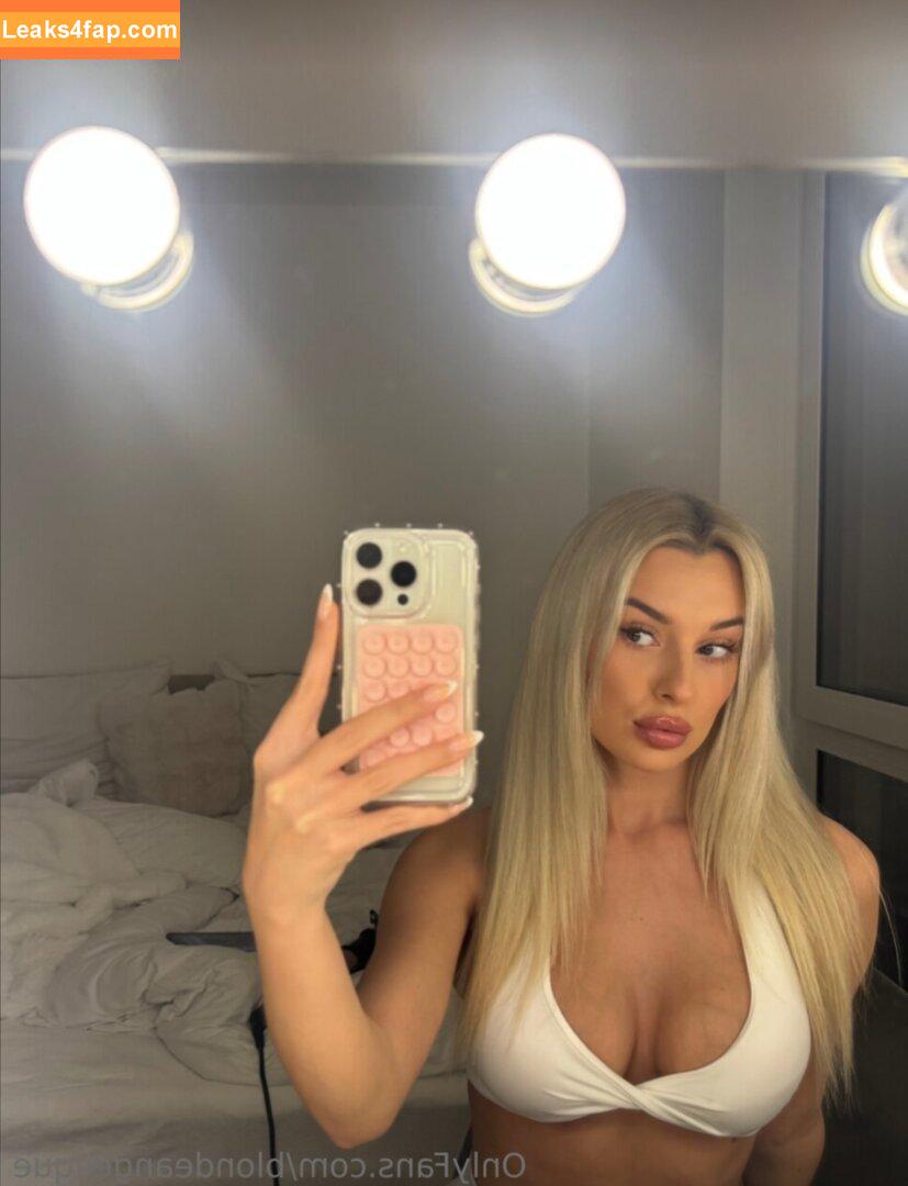 blondeangelique /  leaked photo photo #0010