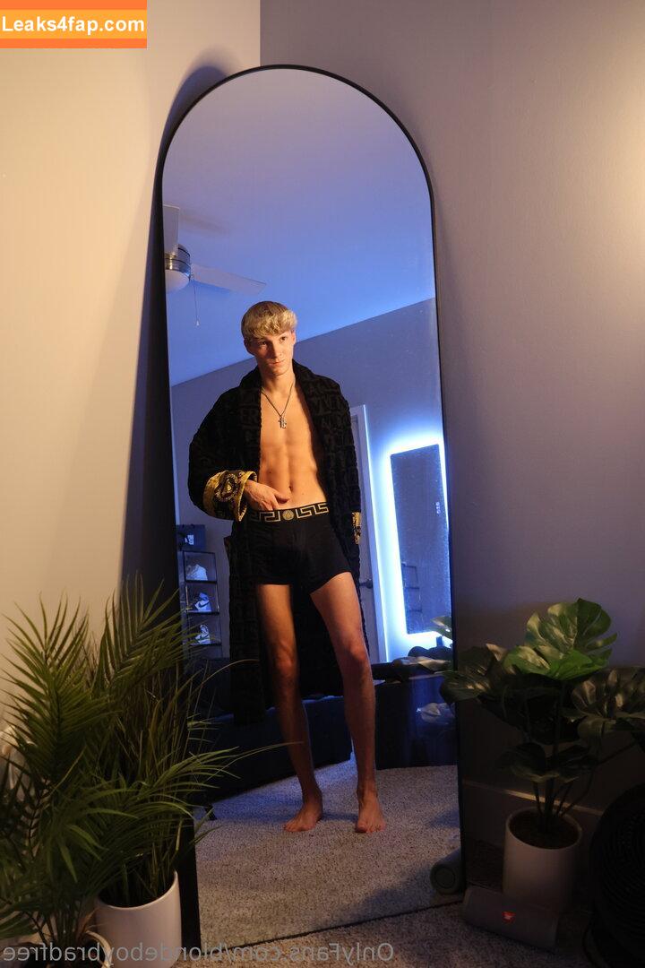 blondeboybradfree / halfricanbarbie leaked photo photo #0083