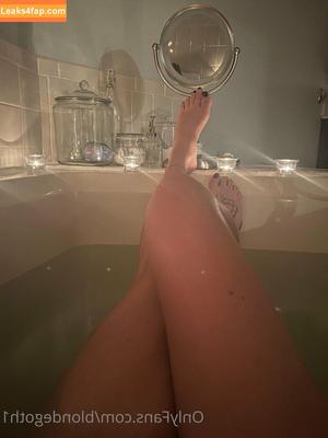blondegoth1 photo #0022