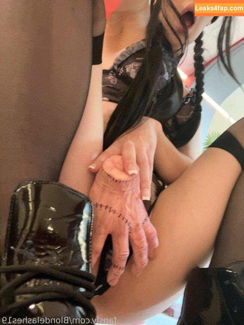 Blondelashes19 / oralstrawberry leaked photo photo #0291