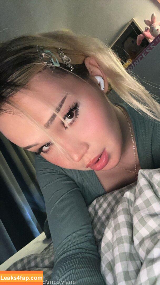 Blondelashes19 / oralstrawberry leaked photo photo #0461