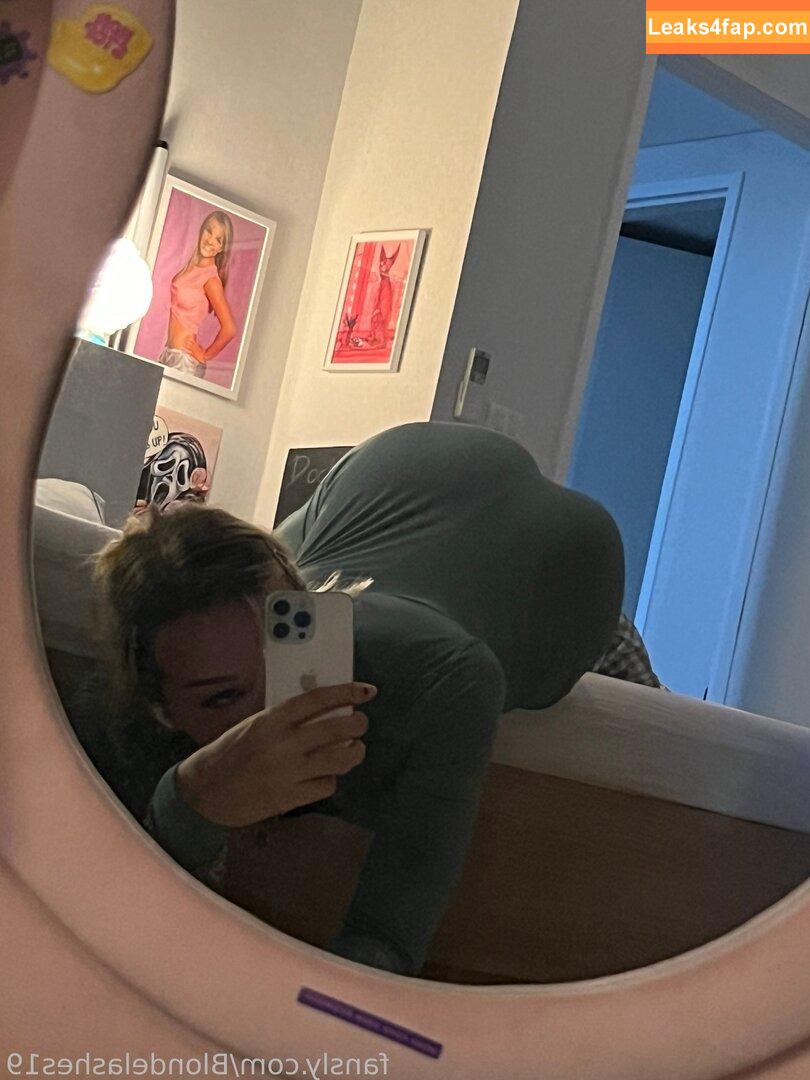 Blondelashes19 / oralstrawberry leaked photo photo #0462