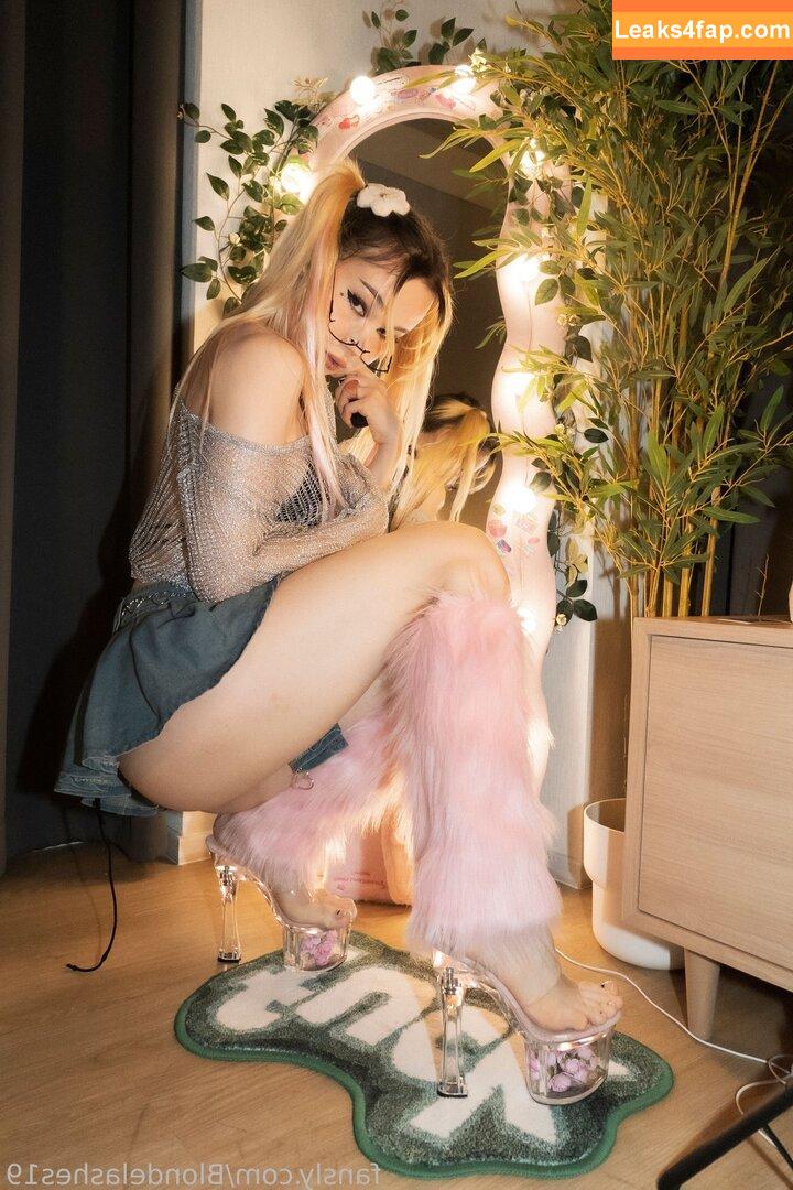 Blondelashes19 / oralstrawberry leaked photo photo #0486