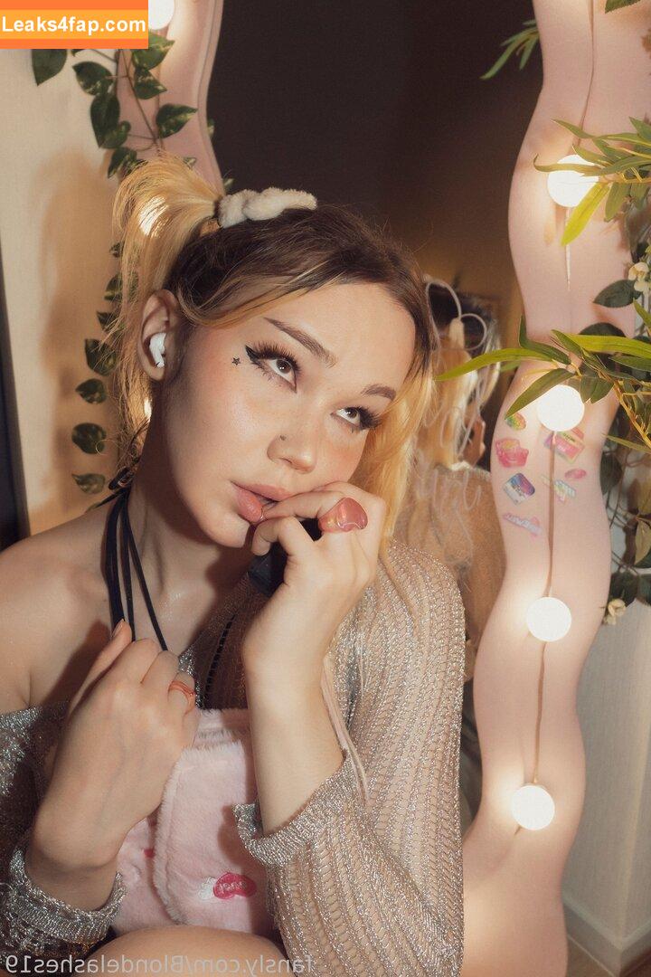 Blondelashes19 / oralstrawberry leaked photo photo #0498