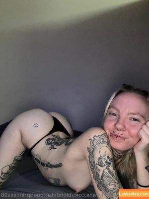 blondetattooedprincess98 photo #0016