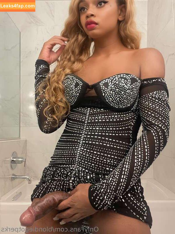 BlondieGotPerks / https: leaked photo photo #0021