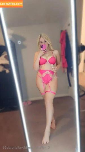 blondiehottie99 photo #0032
