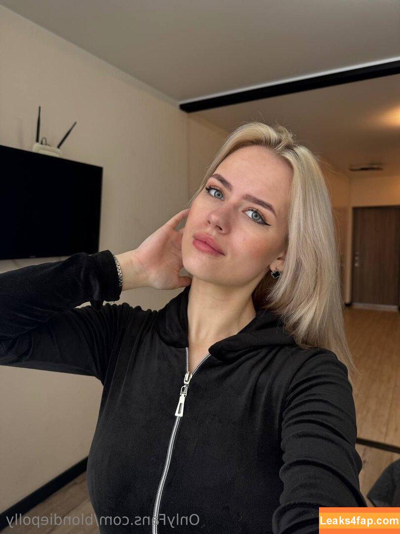 blondiepolly /  leaked photo photo #0057