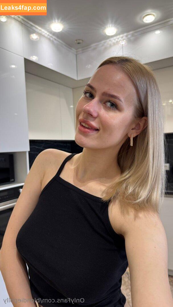 blondiepolly /  leaked photo photo #0063