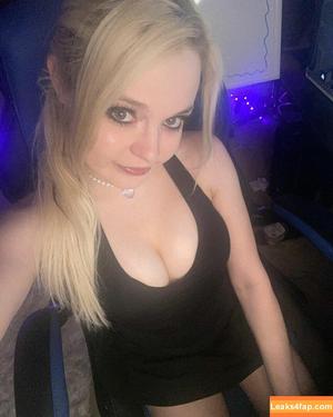 blondiewondie photo #0107