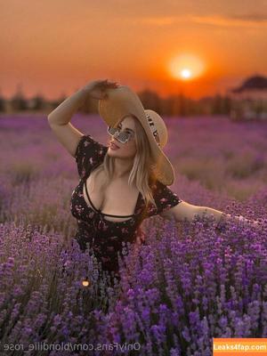 blondiiie_rose photo #0212