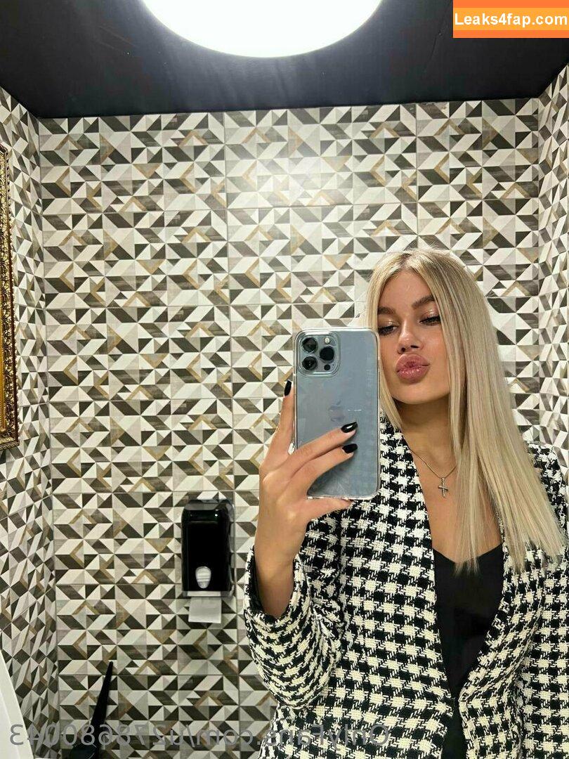 blondy_angel / blondyangel leaked photo photo #0032