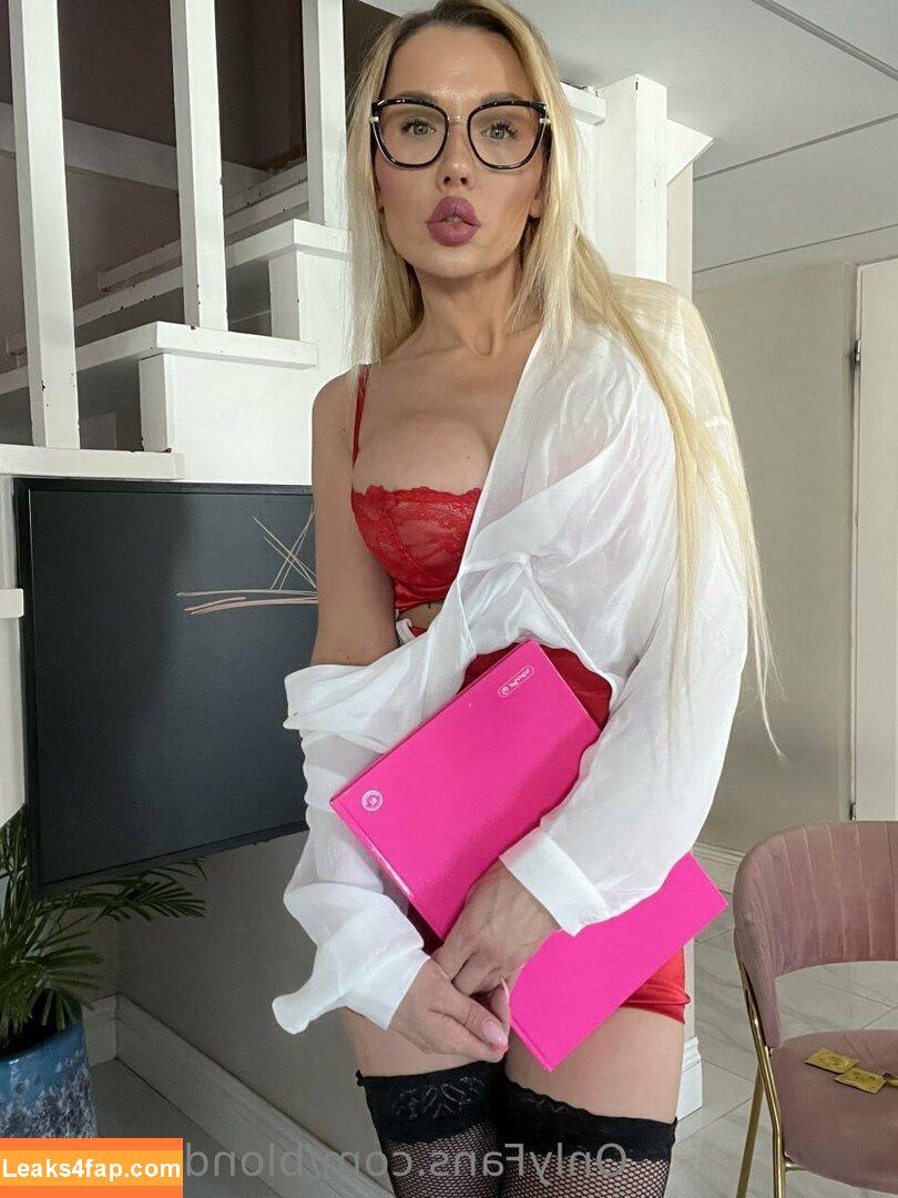 blondy_angel / blondyangel leaked photo photo #0377