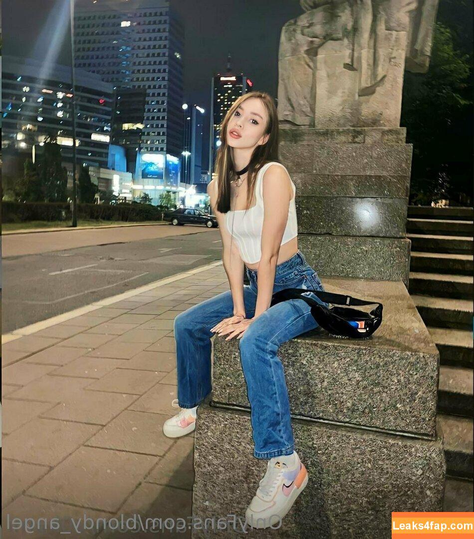 blondy_angel / blondyangel leaked photo photo #0588