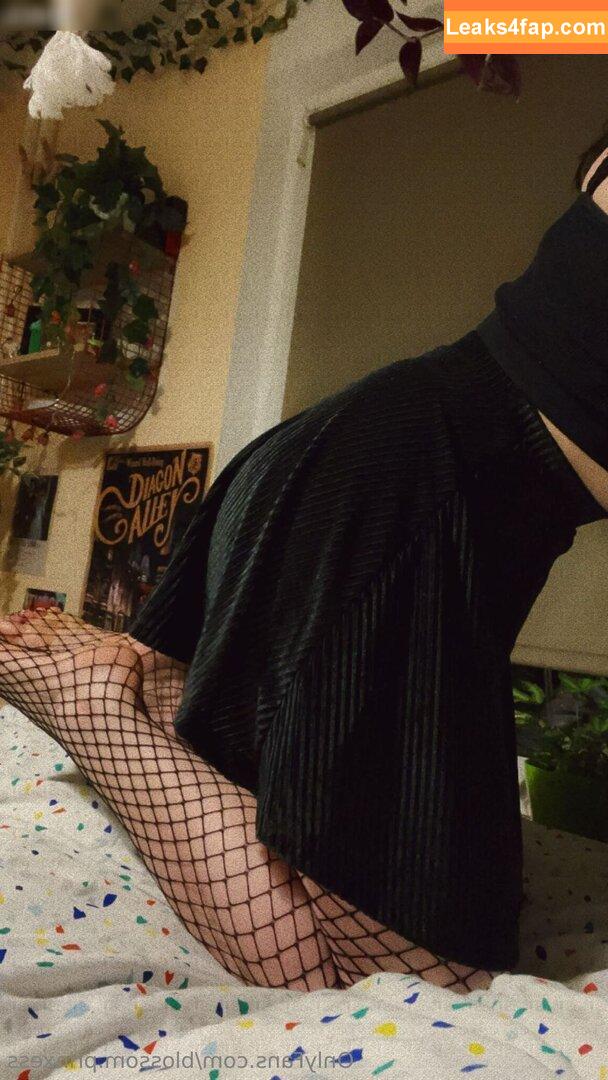 Blossom.prinxess / blossomprinxess leaked photo photo #0017