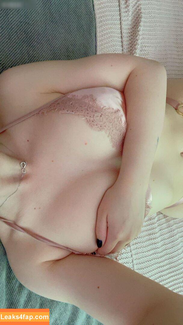 Blossom.prinxess / blossomprinxess leaked photo photo #0062