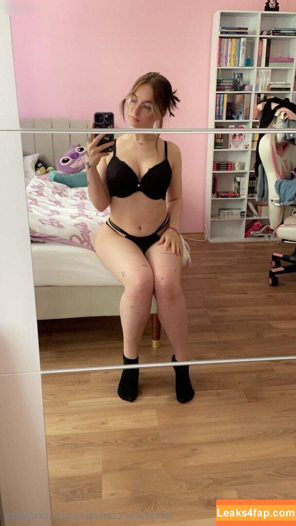 Blossom.prinxess / blossomprinxess leaked photo photo #0087