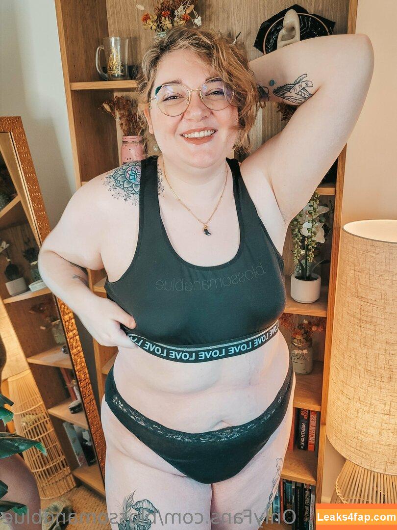 blossomandblue /  leaked photo photo #0003