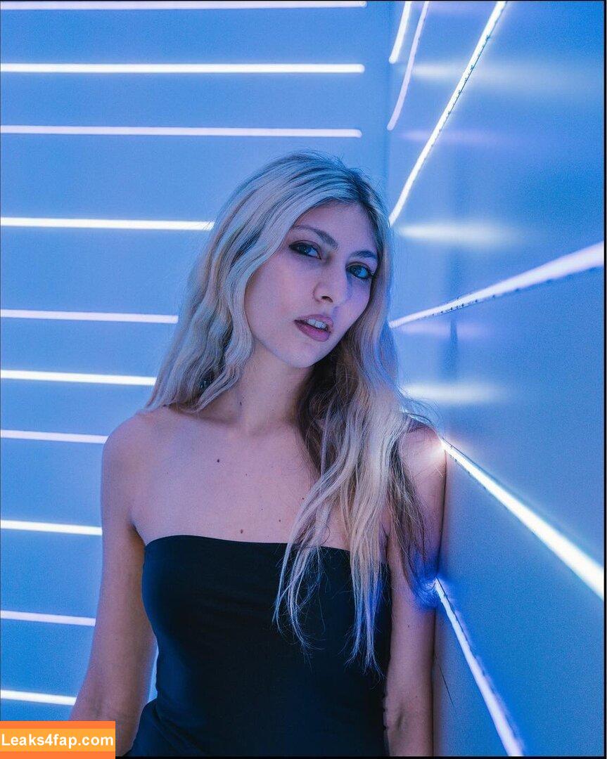 Blu DeTiger / 331003433 leaked photo photo #0219