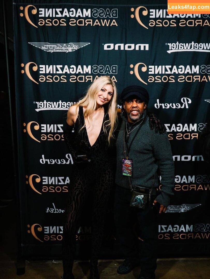 Blu DeTiger / 331003433 leaked photo photo #0253