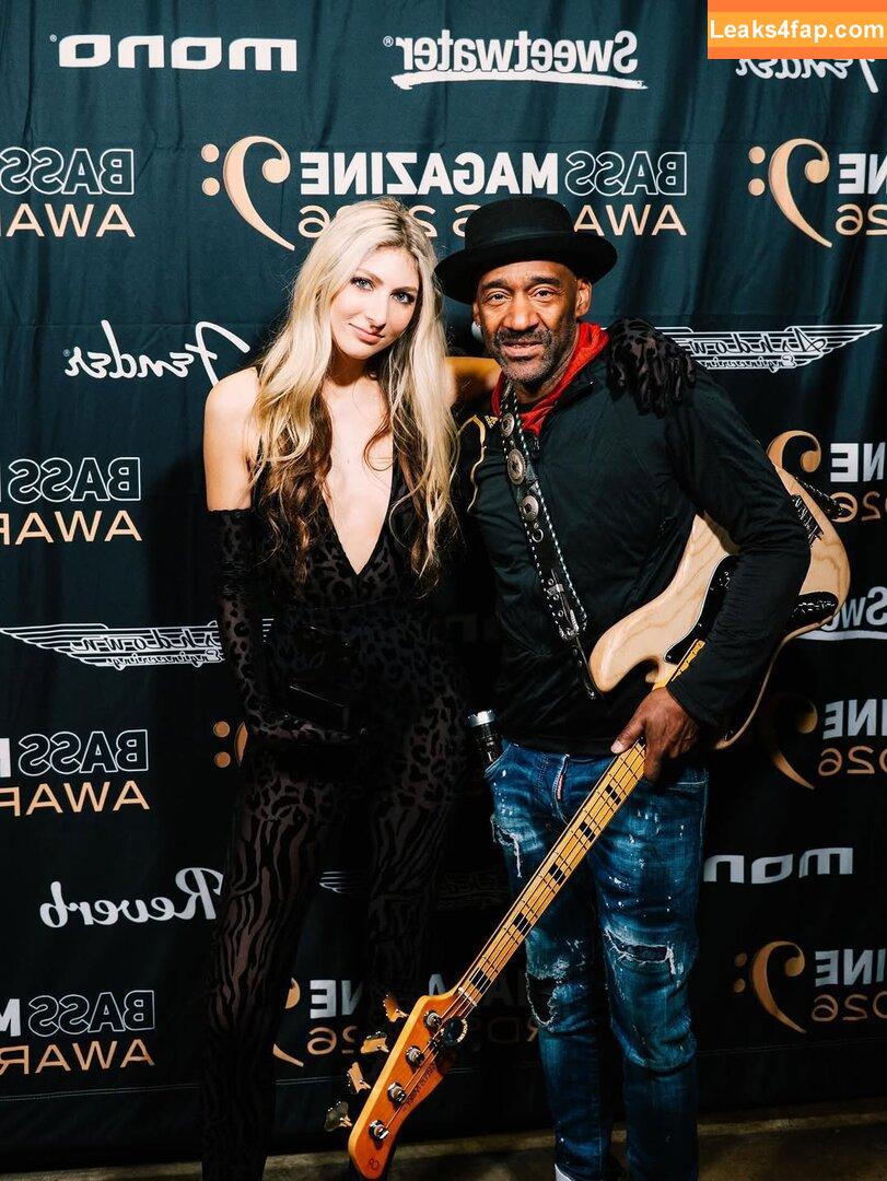 Blu DeTiger / 331003433 leaked photo photo #0255