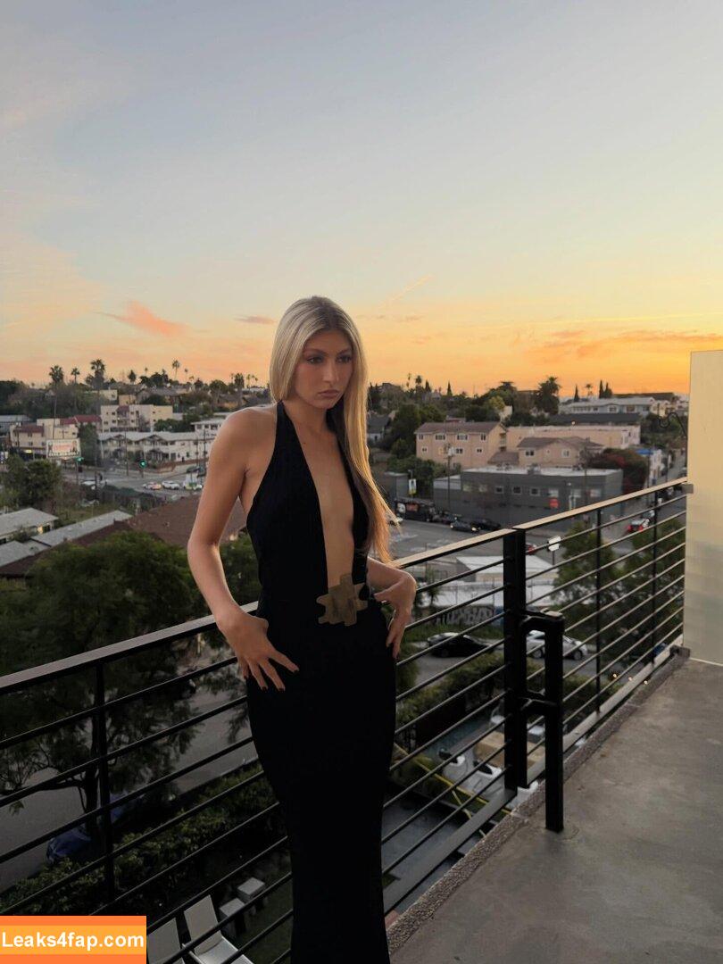 Blu DeTiger / 331003433 leaked photo photo #0272