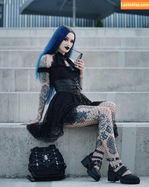 BlueAstrid photo #0021