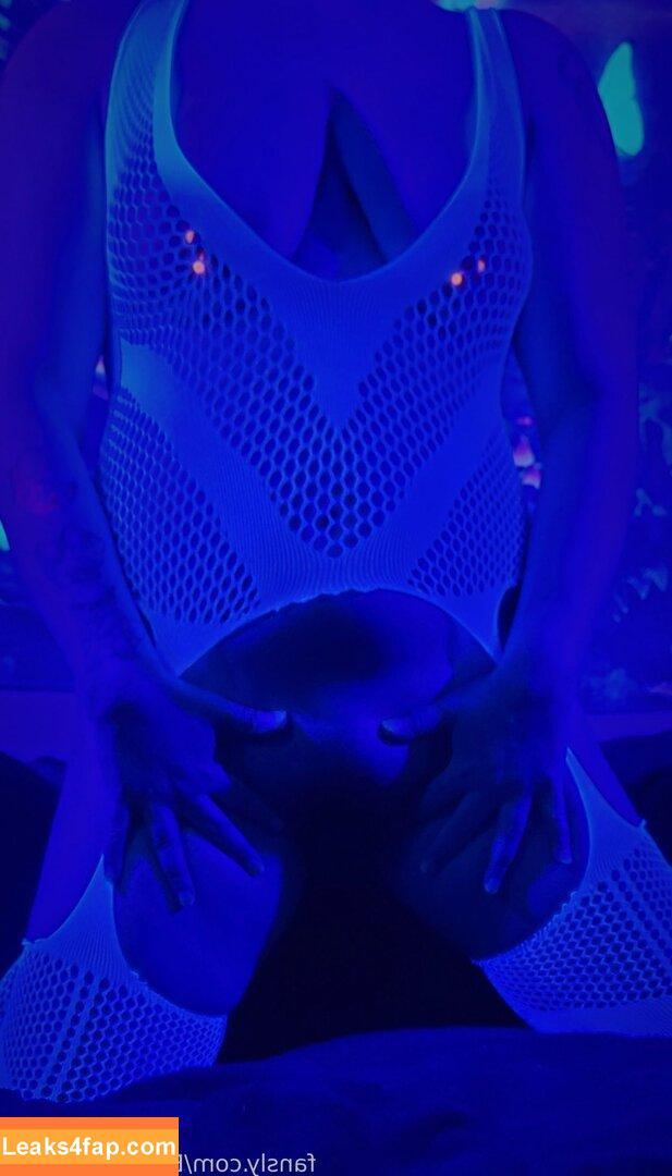 BlueHuneyDew / bluehunnitss_ leaked photo photo #0122