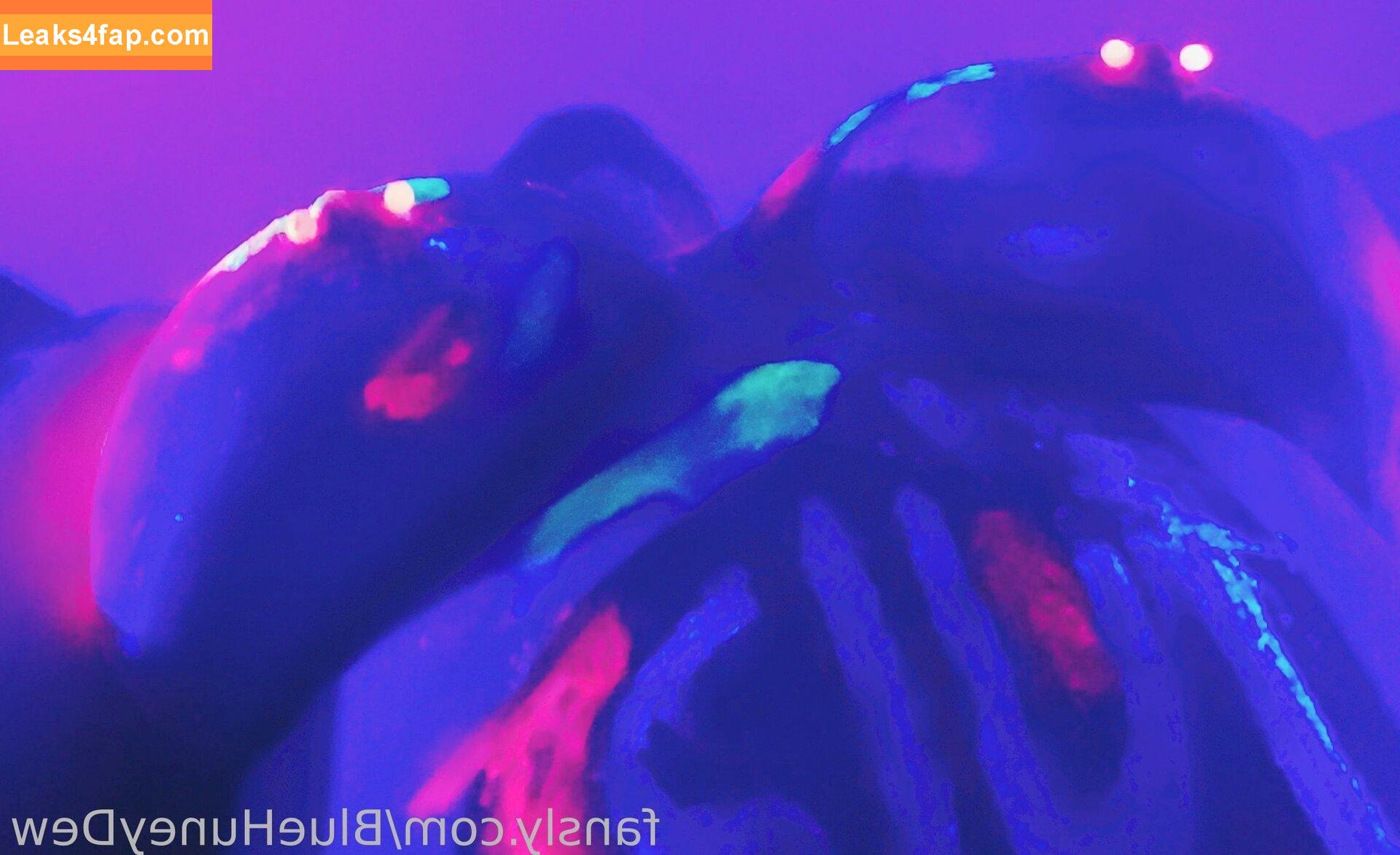 BlueHuneyDew / bluehunnitss_ leaked photo photo #0124
