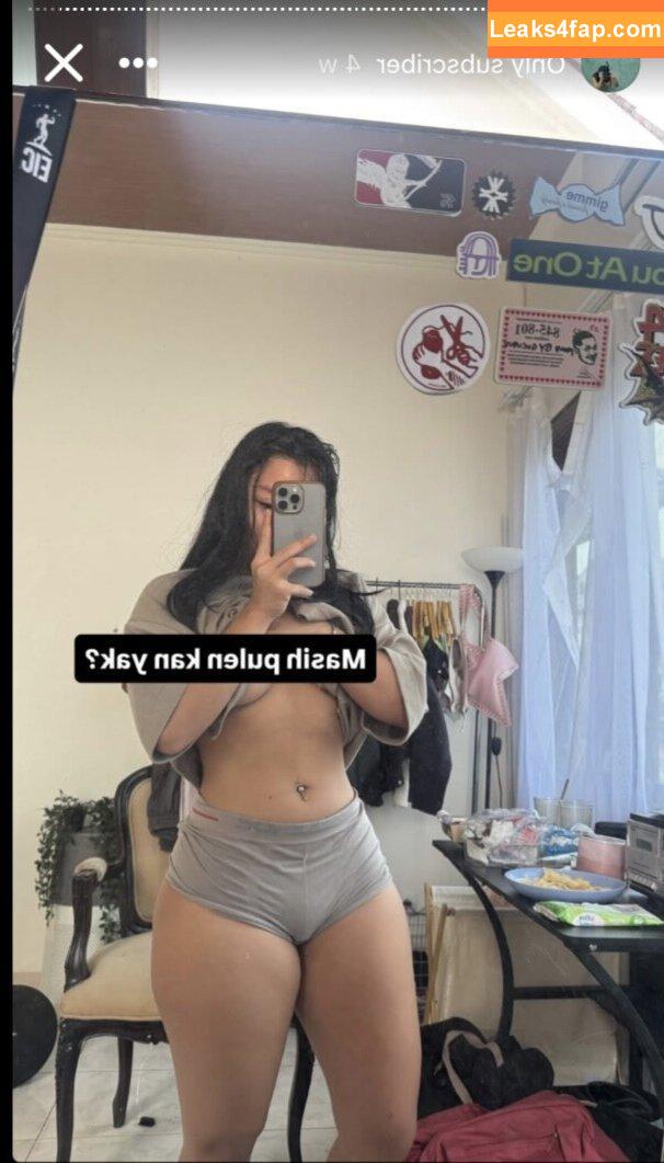 bluntviews_ /  leaked photo photo #0025