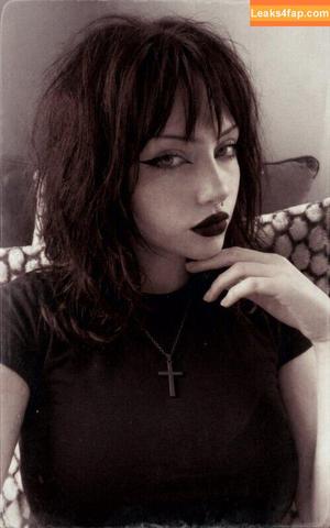 Bobbie Moore photo #0214