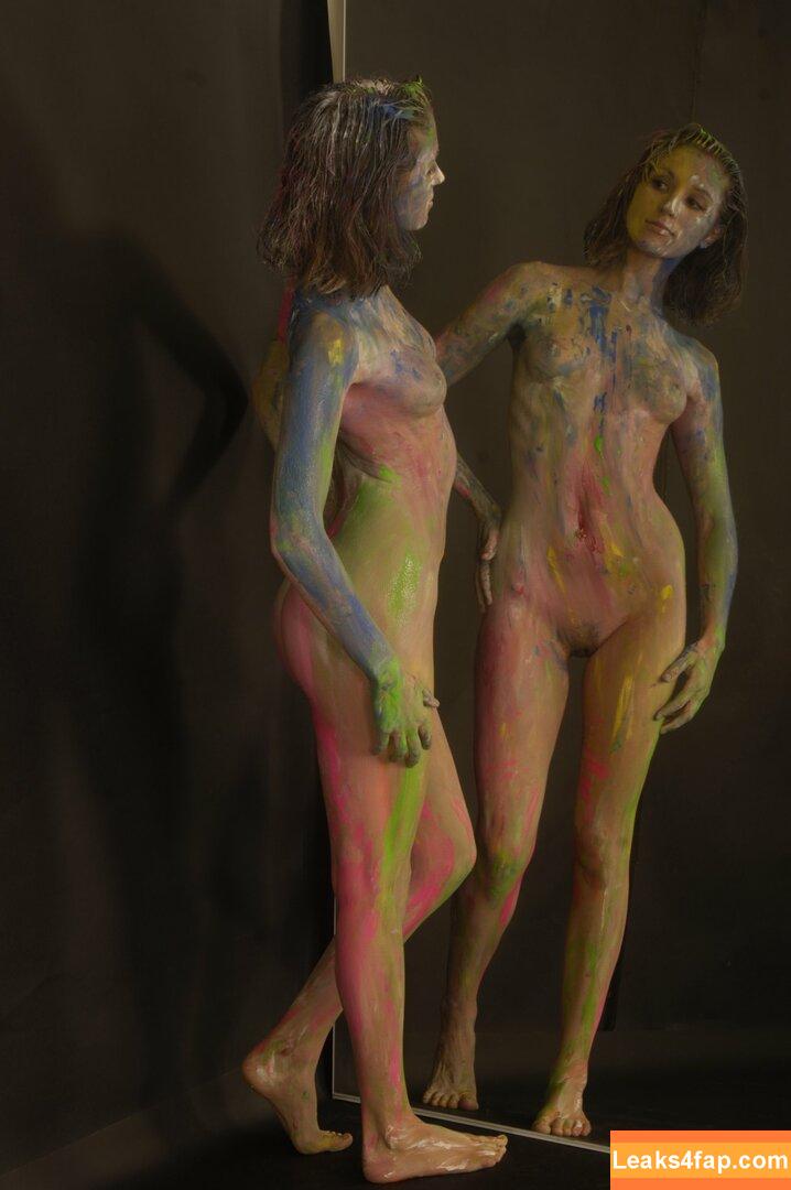 Body Painted Celebs. / bodypaintqueen leaked photo photo #0105