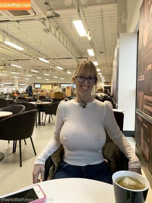 BoltOnWife photo #0010