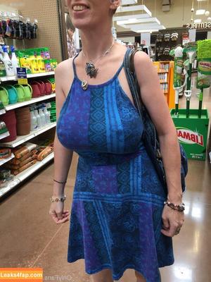 BoltOnWife photo #0098