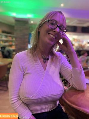 BoltOnWife photo #0174