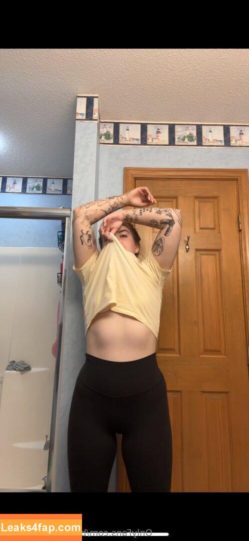 bombshellbethany /  leaked photo photo #0011