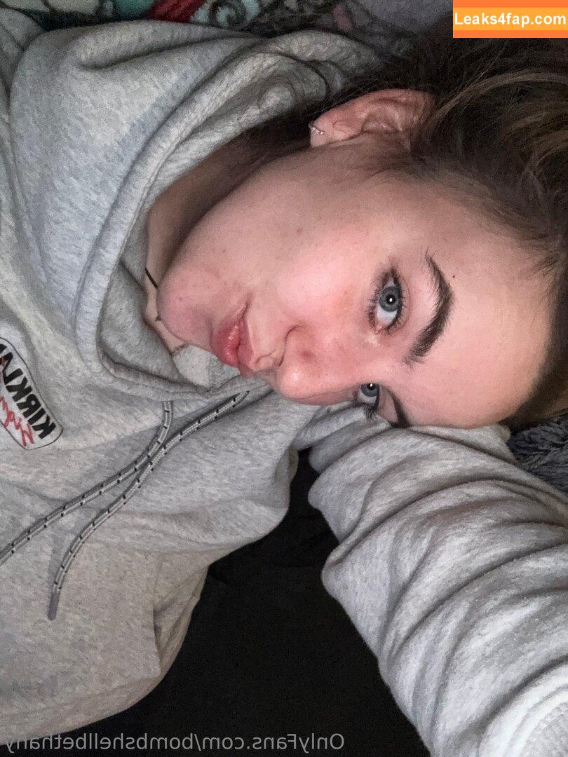 bombshellbethany /  leaked photo photo #0025